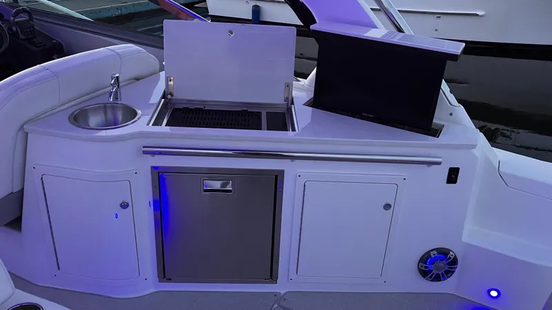 Parisii Yacht Photos Pics 