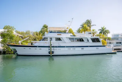 Burger Cockpit Motoryacht