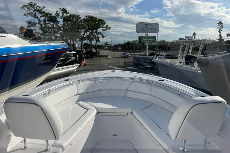  Yacht Photos Pics 2026 Sportsman Heritage 261 Center Console boat at Erickson Marine dealership.