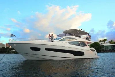 Sunseeker 75 Yacht