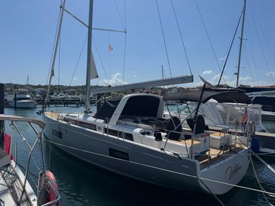 Yacht