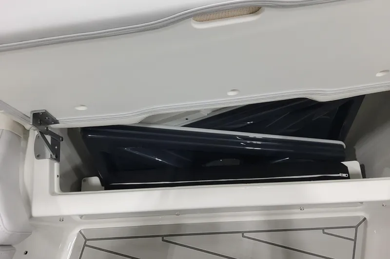  Yacht Photos Pics 2026 Formula 400 Super Sport Crossover storage compartment with open lid and interior view.
