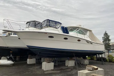Tiara Yachts 3500 Open Hardtop