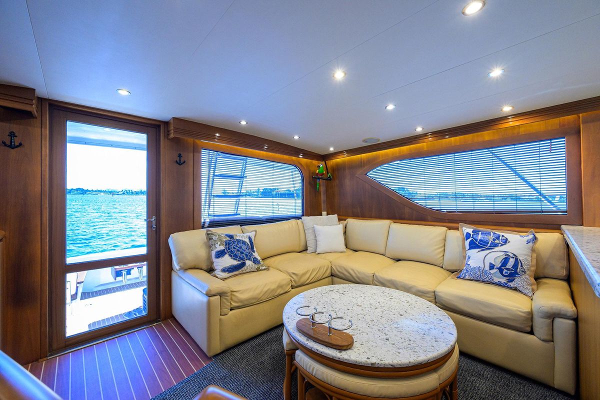 2001 Hatteras 60 