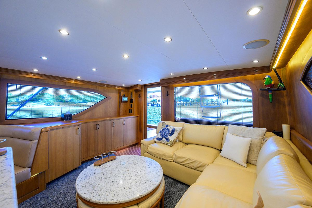 2001 Hatteras 60 