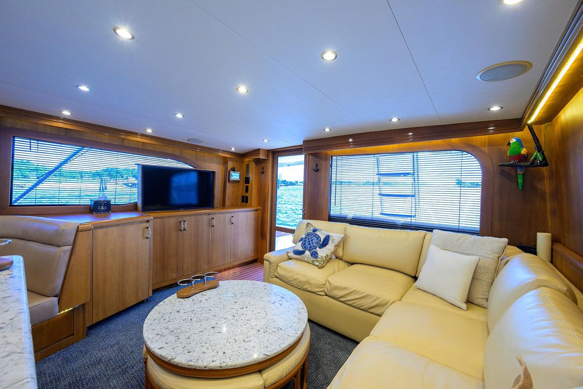2001 Hatteras 60 