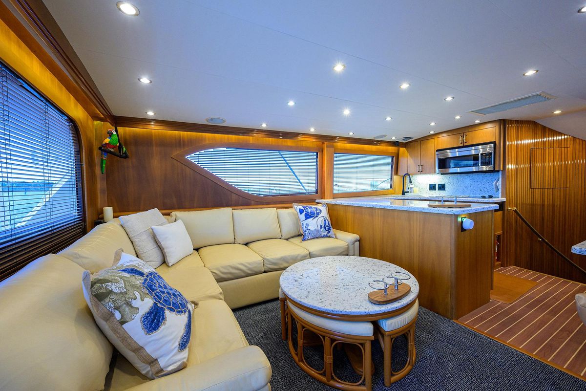 2001 Hatteras 60 