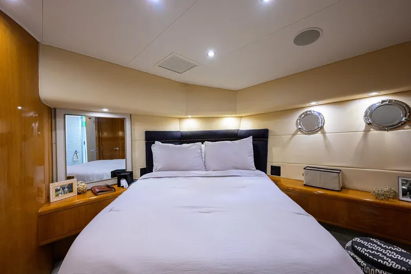 Danna Maria Yacht Photos Pics 