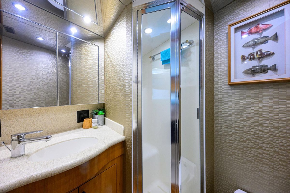2001 Hatteras 60 