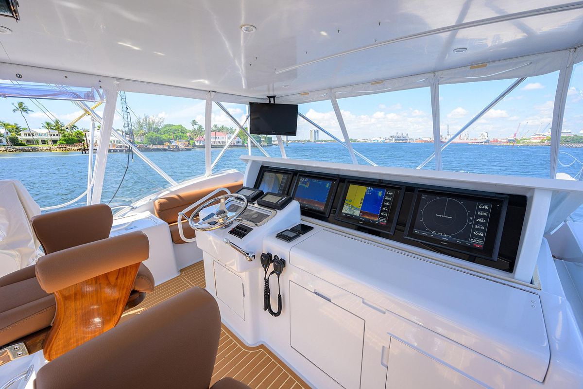 2001 Hatteras 60 
