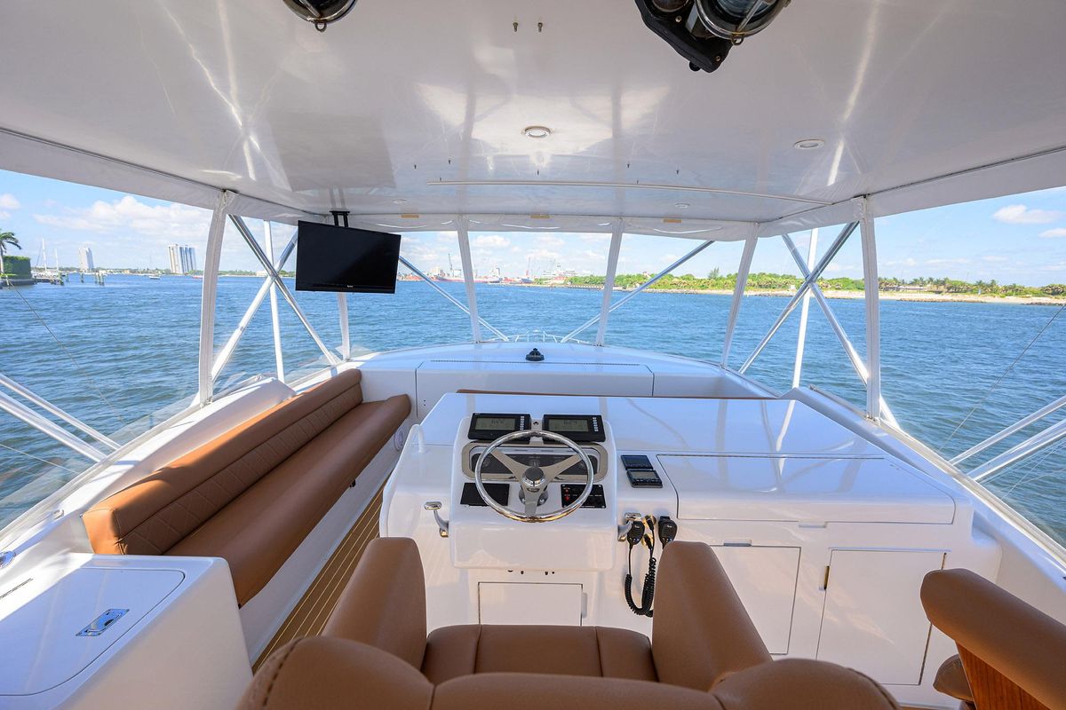 2001 Hatteras 60 