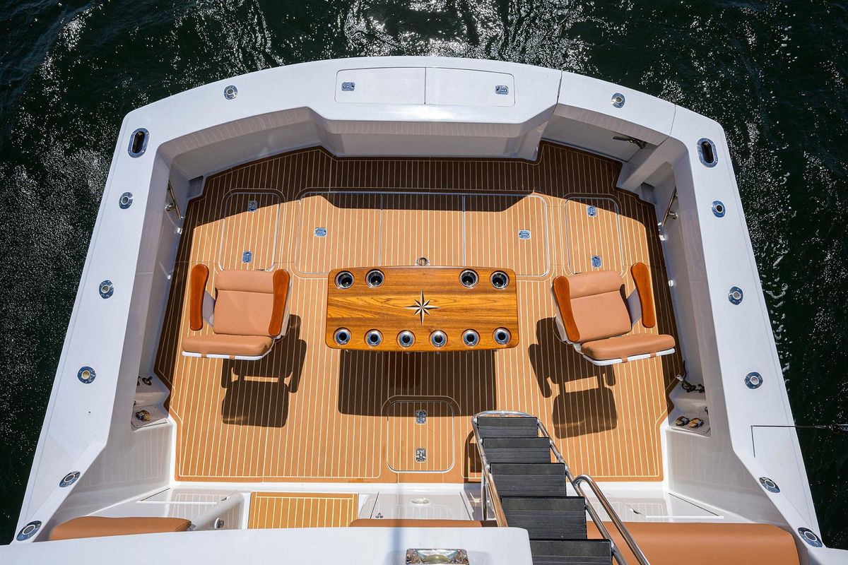 2001 Hatteras 60 