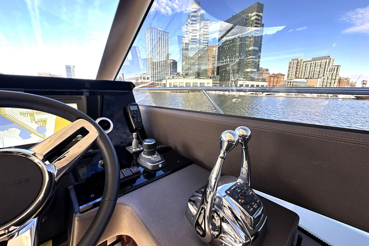 2023 Prestige 59 
