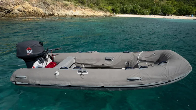 Salty Dog Yacht Photos Pics 