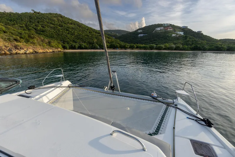 Salty Dog Yacht Photos Pics 