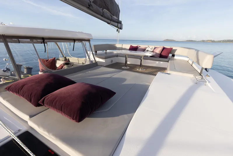 Salty Dog Yacht Photos Pics 