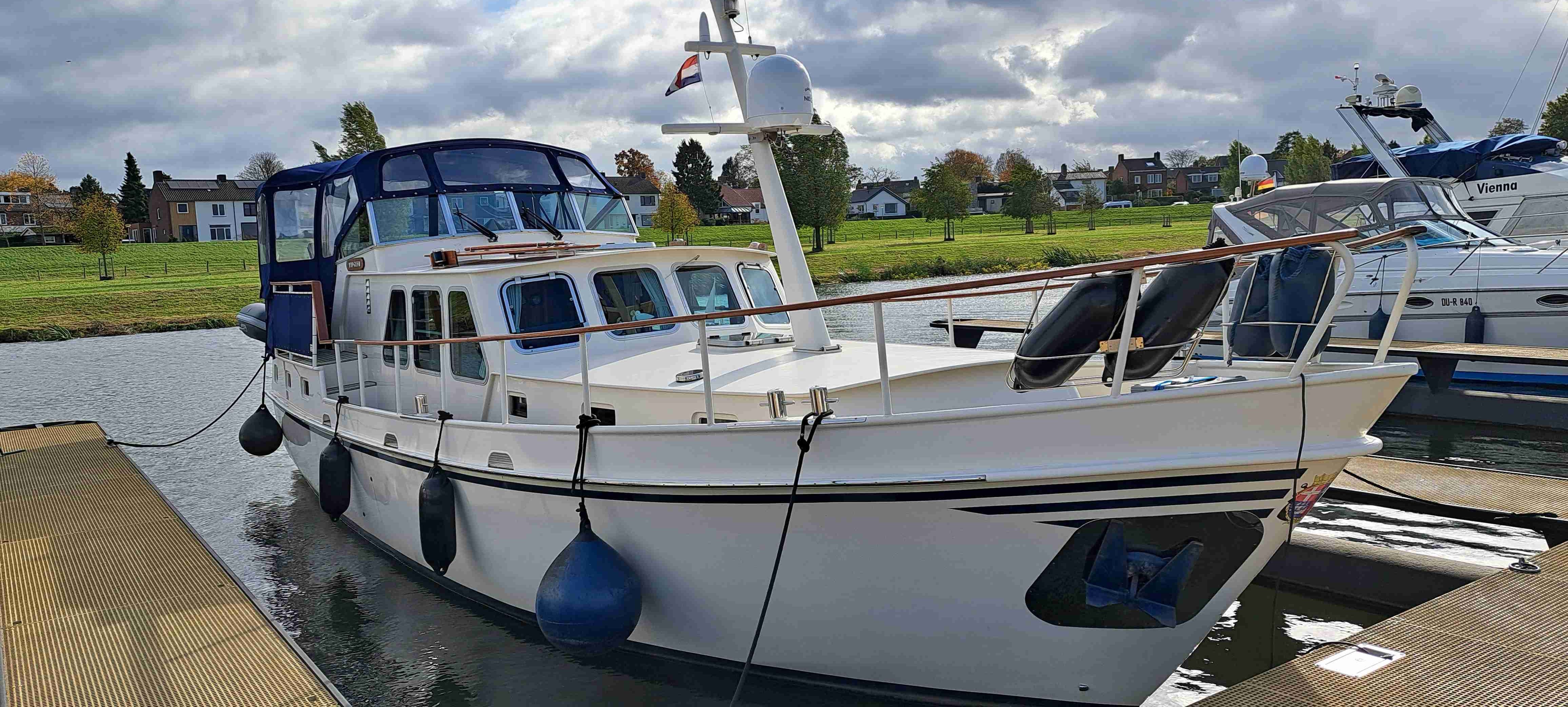1982 De Ruiter Trawler