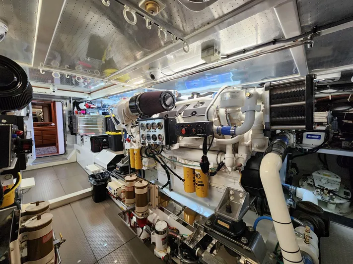 Beba Yacht Photos Pics 