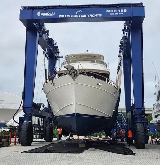 Beba Yacht Photos Pics 