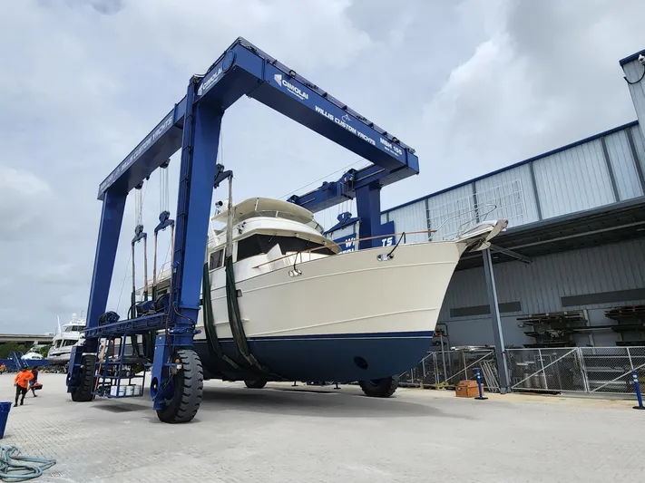 Beba Yacht Photos Pics 