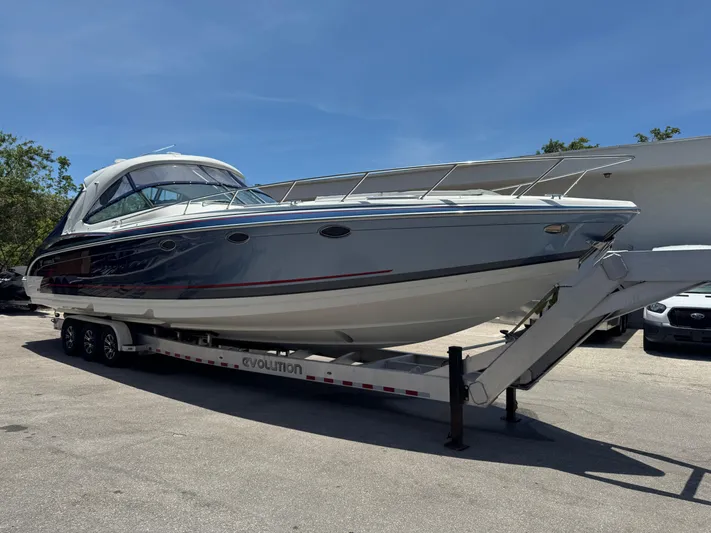 Sonatella Yacht Photos Pics 2017 Formula 400 Super Sport boat on trailer under clear blue sky.