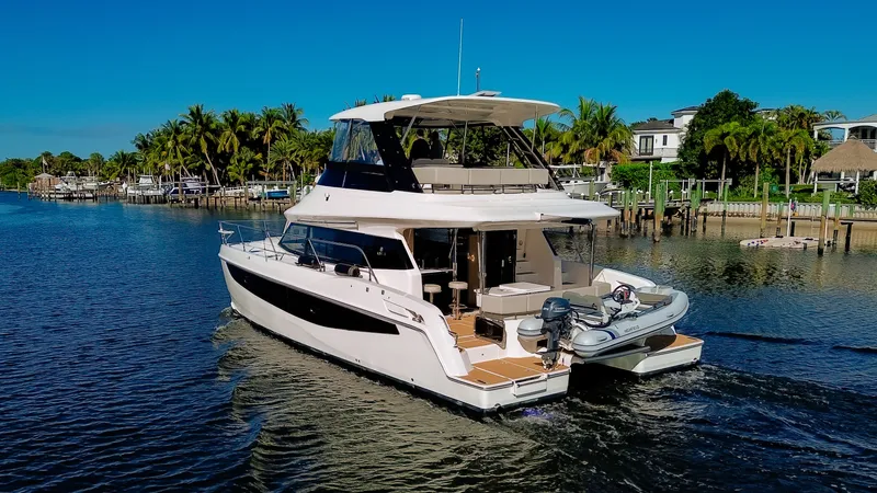 Beyond Our Dreams Yacht Photos Pics 