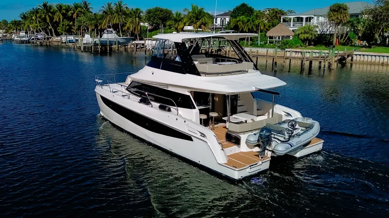 Beyond Our Dreams Yacht Photos Pics 