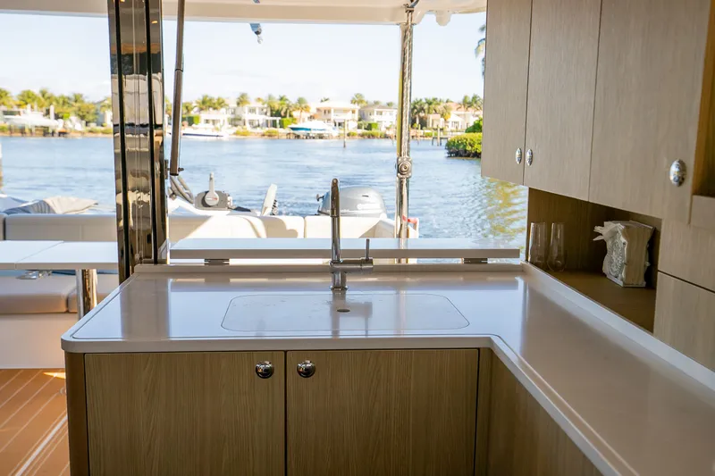 Beyond Our Dreams Yacht Photos Pics 