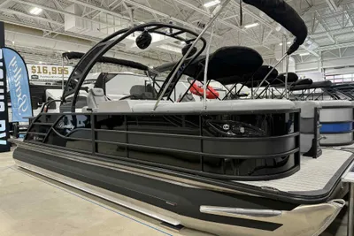 Bentley Pontoons Legacy 243 Swingback Dual Captain Full Tube Tower