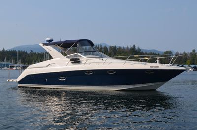 Regal 3260 Commodore