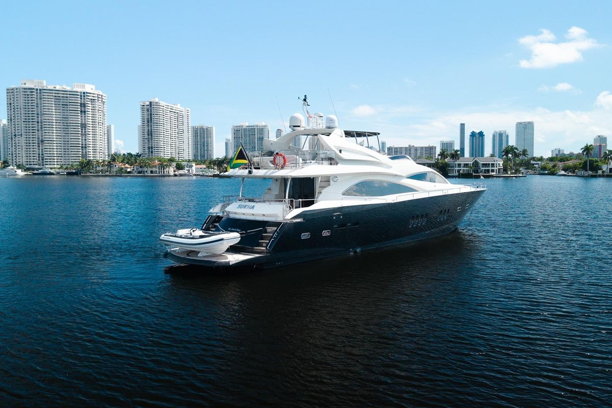 2008 Sunseeker 90 