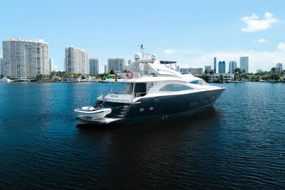 Sunseeker 90 Yacht