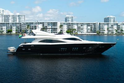 Yacht