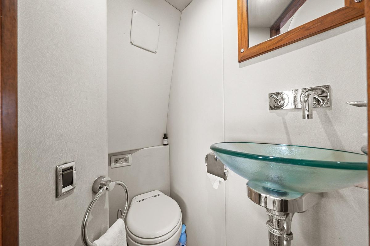 2008 Sunseeker 90 