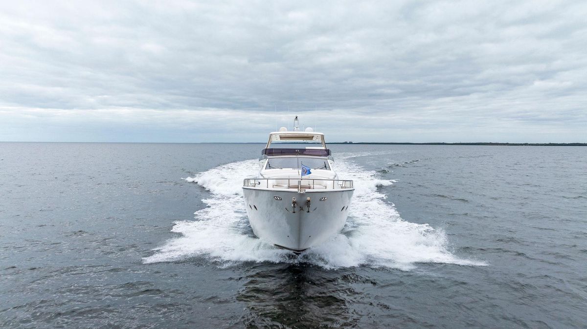 2012 Ferretti Yachts 80 