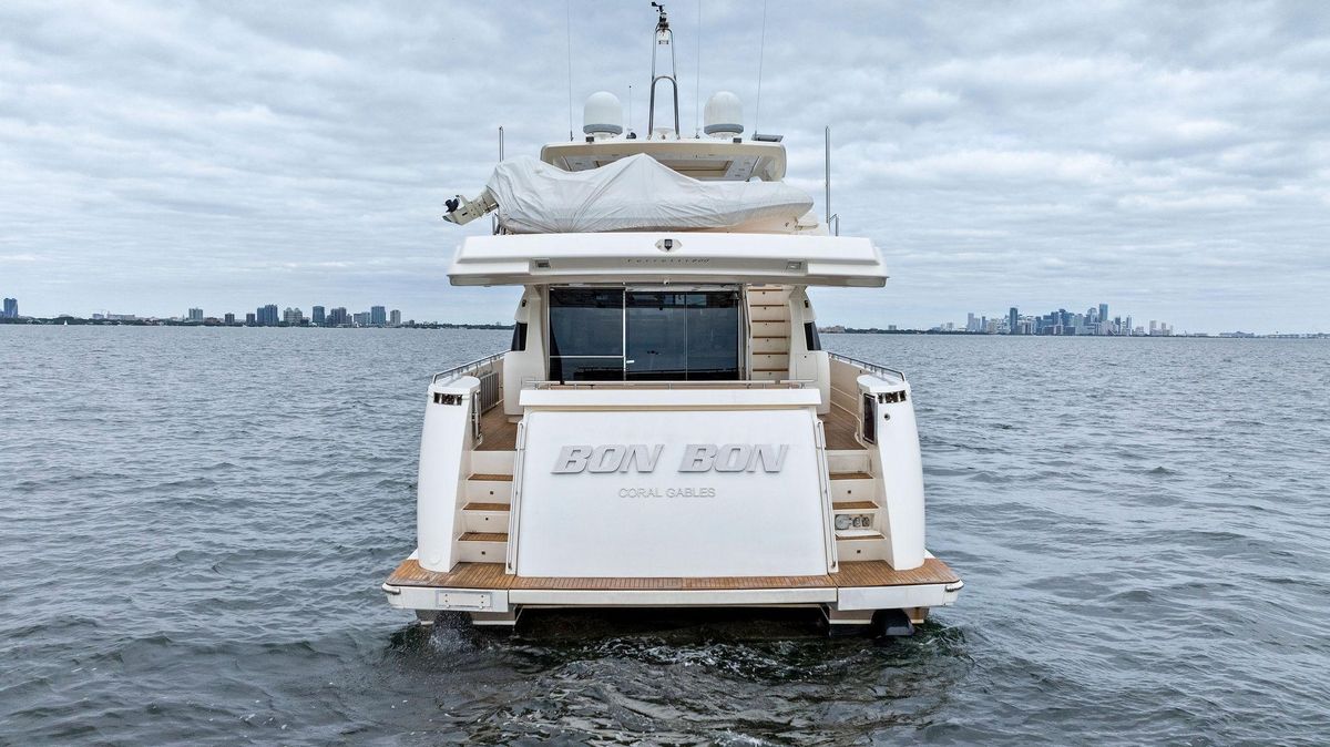 2012 Ferretti Yachts 80 