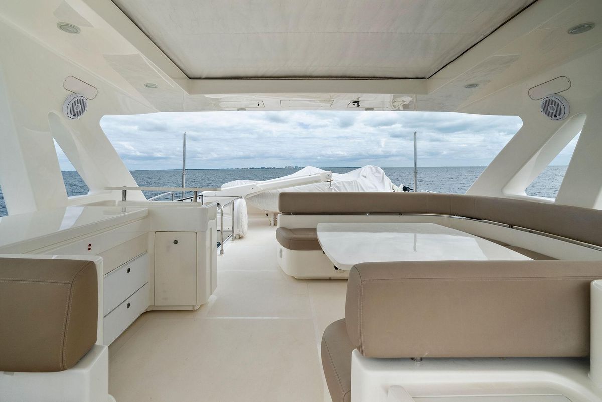 2012 Ferretti Yachts 80 