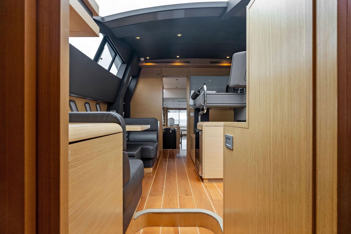 2012 Ferretti Yachts 80 