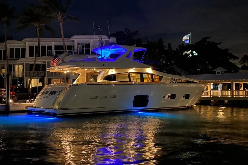 Bon Bon Yacht Photos Pics 