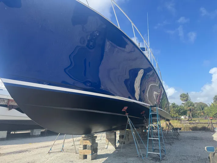 Prime Time Yacht Photos Pics 