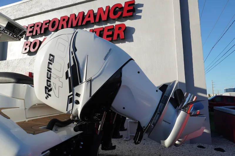  Yacht Photos Pics 2015 MTI 42 XSF boat with Racing 400R engine at Performance Boat Center.
