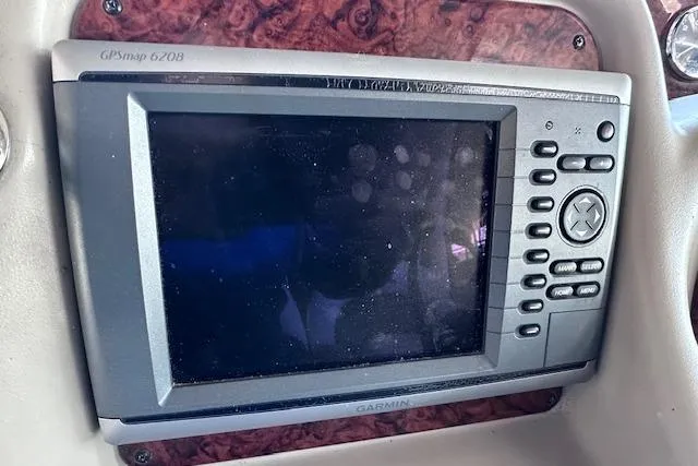  Yacht Photos Pics Garmin GPSmap 6208 on 2007 Sea Ray 340 Sundancer dashboard.