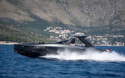 Yacht
