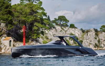 Yacht