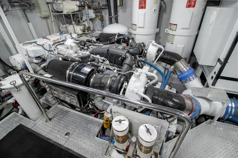 Chairman Yacht Photos Pics 