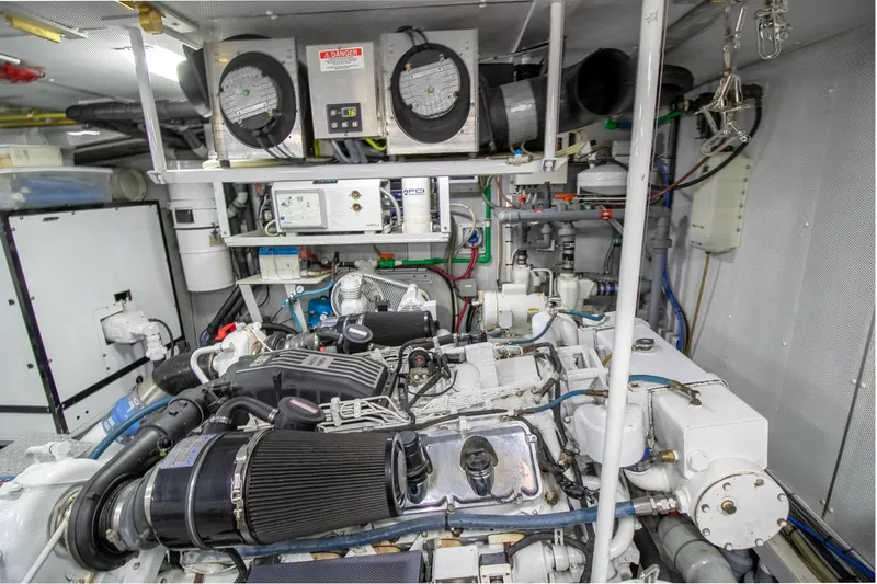 Chairman Yacht Photos Pics 