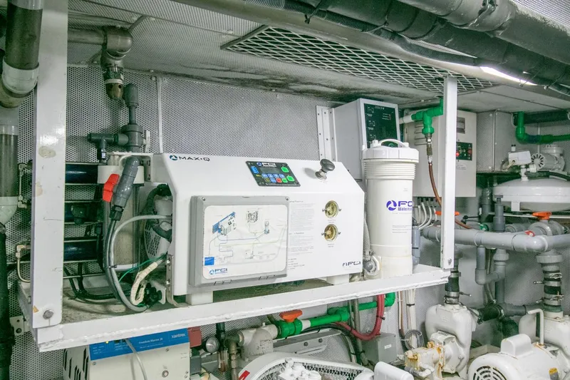 Chairman Yacht Photos Pics 