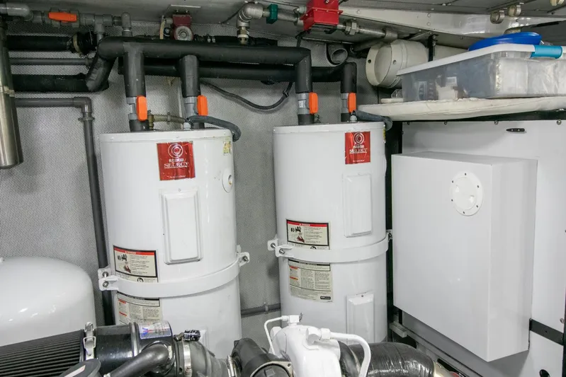 Chairman Yacht Photos Pics 