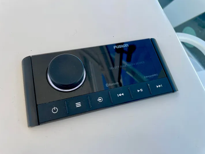 Scapecat Yacht Photos Pics 