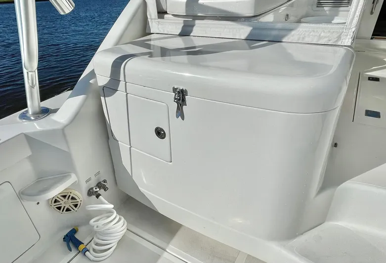 Scapecat Yacht Photos Pics 